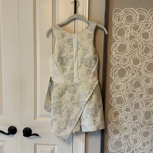 Adelyn Rae Romper Size XS